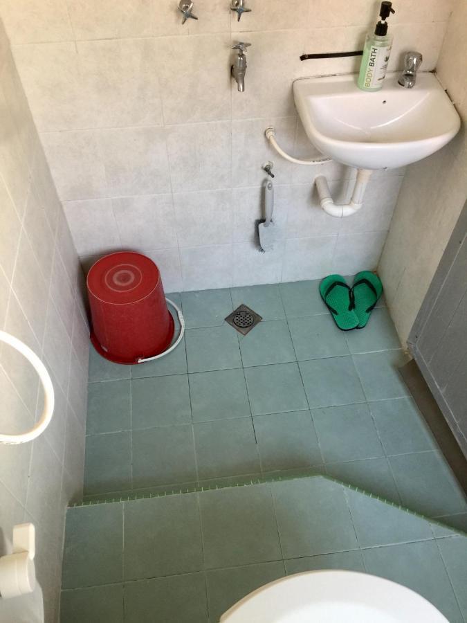 Pesona Backpackers Inn Kota Bharu Esterno foto